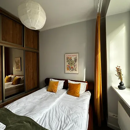 Under Copernicus Old Town Apartment Warsaw